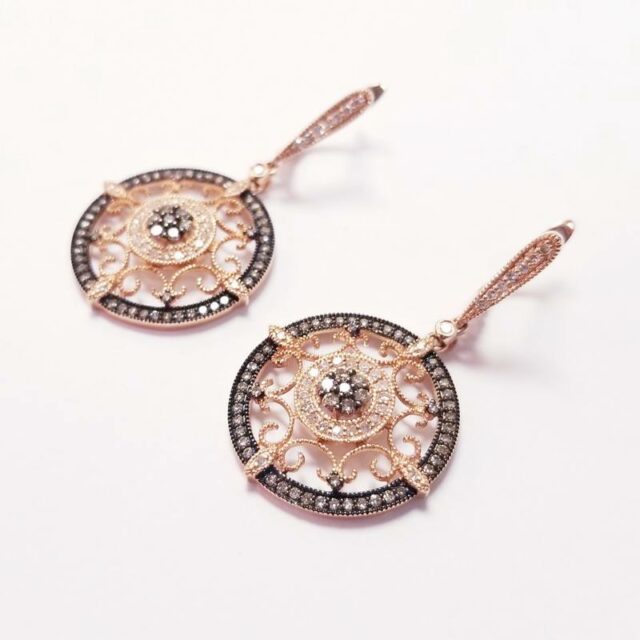 14K Rose Gold Circular Detailed Pattern Earrings With Diamonds