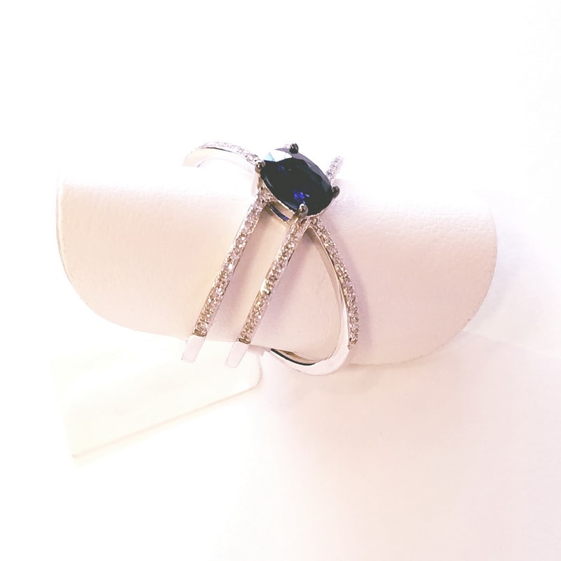 14K White Gold Intertwined Diamond Bands Ring with Blue Sapphire