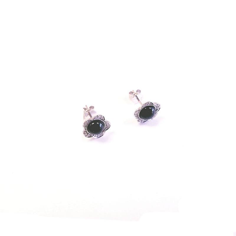 14K White Gold Onyx Flower Earrings With Diamonds