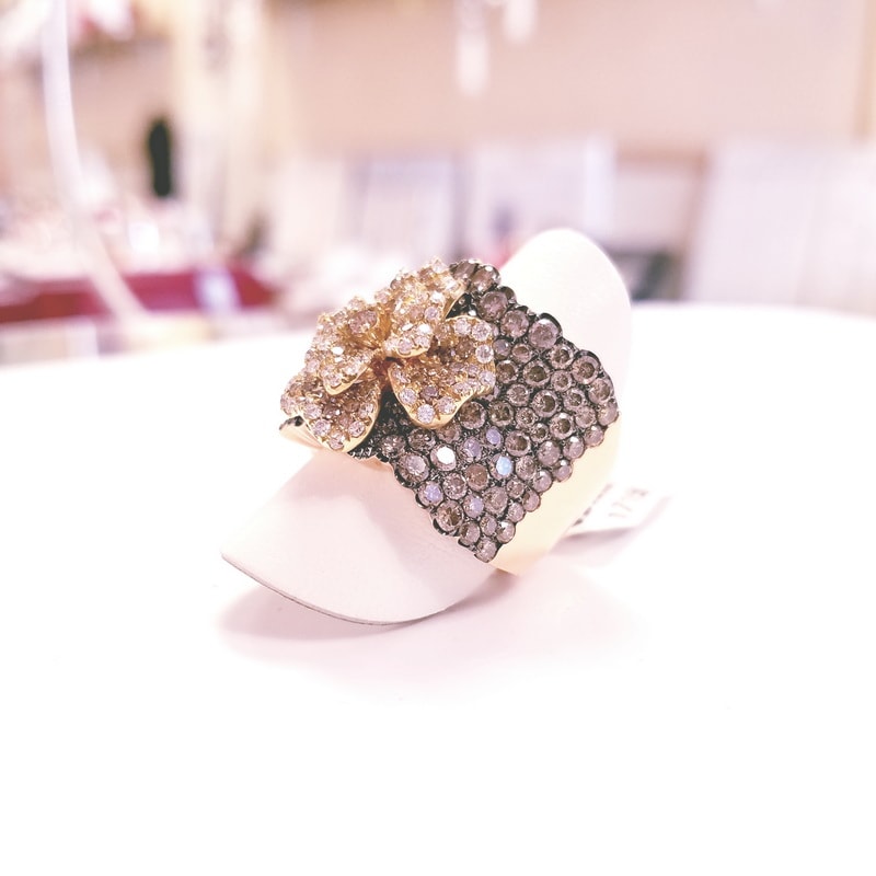 18K Rose Gold Pave Band Flower Ring with White and Brown Diamonds