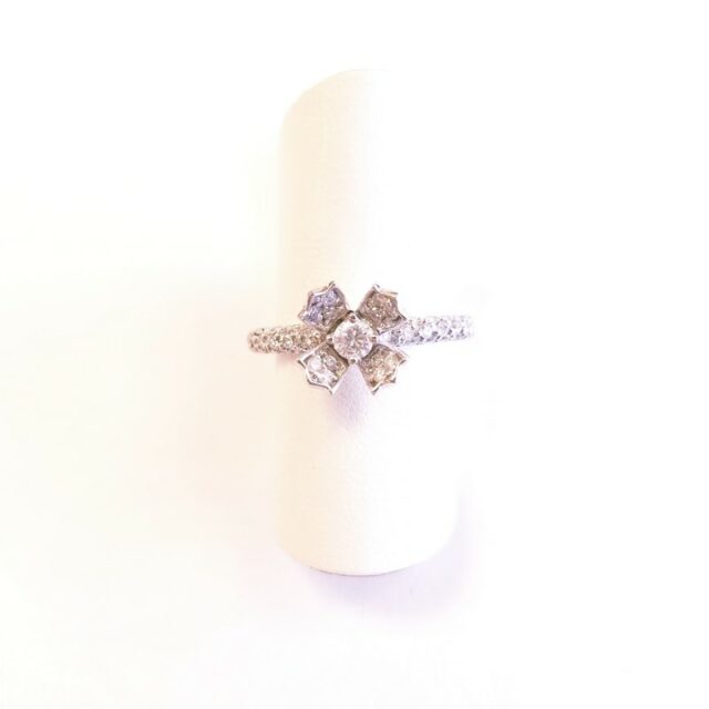 18K White Gold 4 Petal Flower Ring with Genuine Diamonds