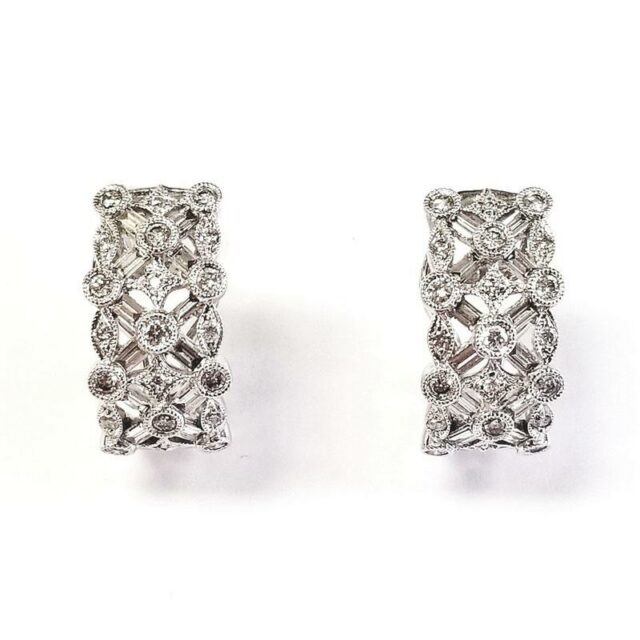 18K White Gold Cross Patterned Diamond Earrings