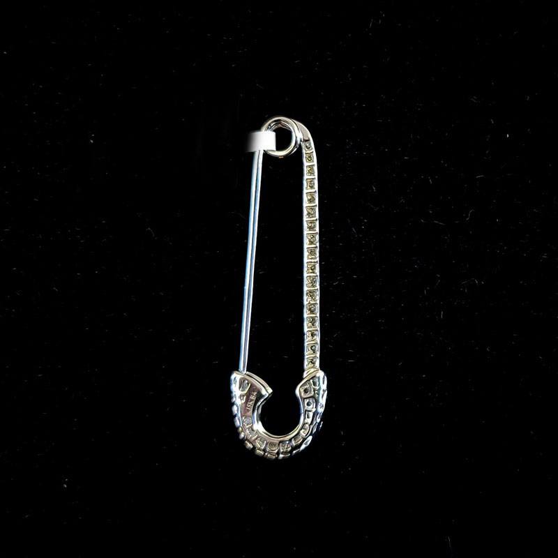 18K White Gold Diamond Safety Pin Brooch