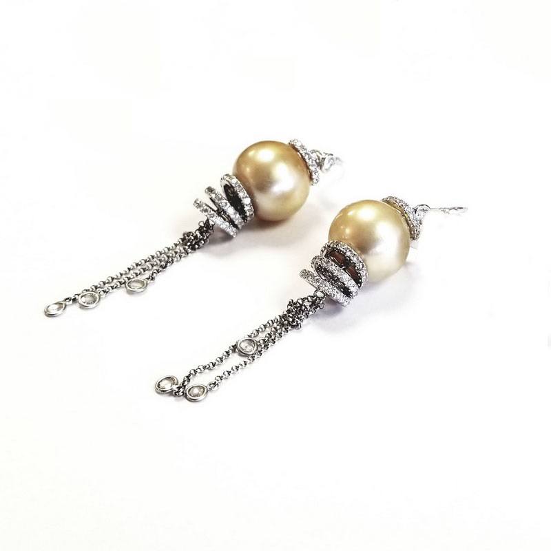 18K White Gold Jellyfish Pearl Earrings With Diamond