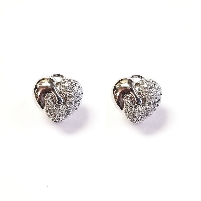 18K White Gold Melting Heart Diamond Earrings