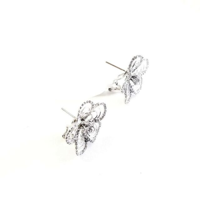 18K White Gold Ripple Flower Earrings With Diamonds