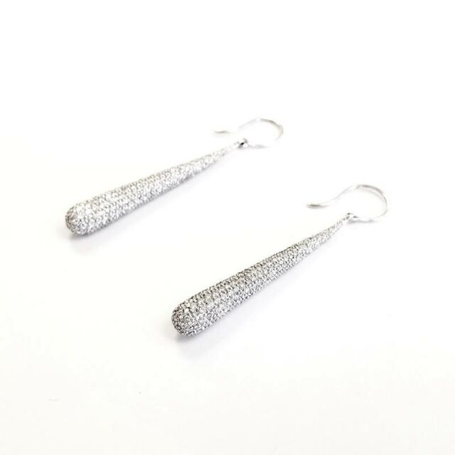 18K White Gold Teardrop Chandelier Earrings