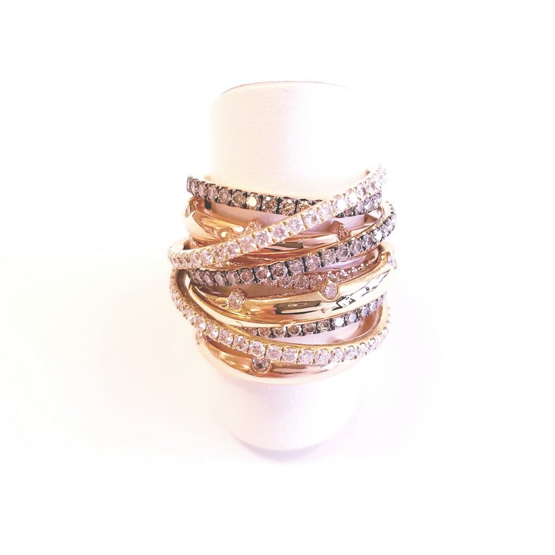 18K Yellow and Rose Gold Wide Interlocking Bands Ring with Genuine Diamonds