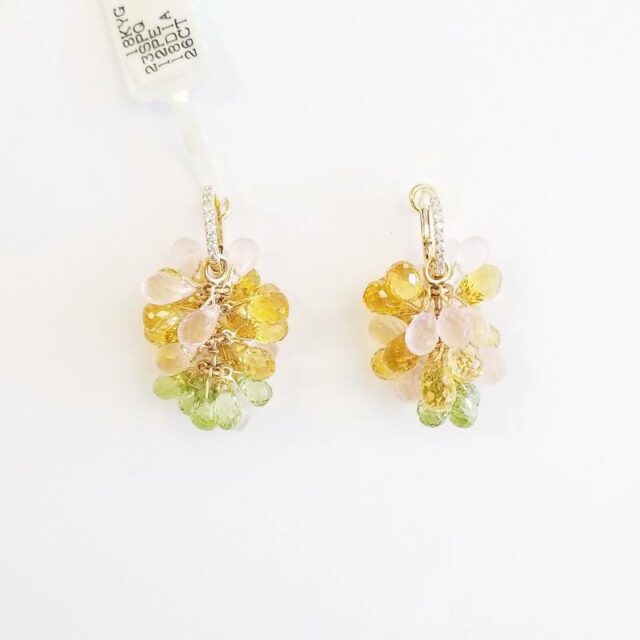 18K Yellow Gold Diamond Earrings With Gemstone Cluster Briolette