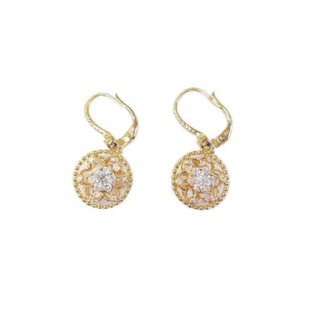 18K Yellow Gold Round Diamond Flower Earrings