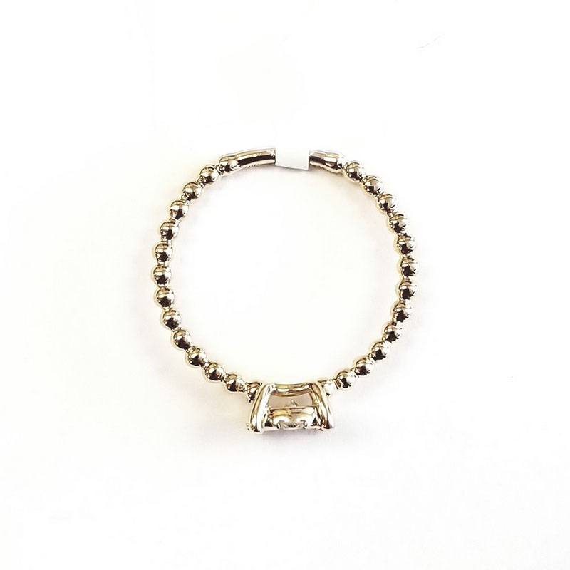 18K Yellow Gold Small Beaded Ring with Large Central Diamond
