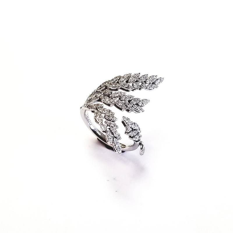 Casato 18K White Gold Laurel Wreath Diamond Ring