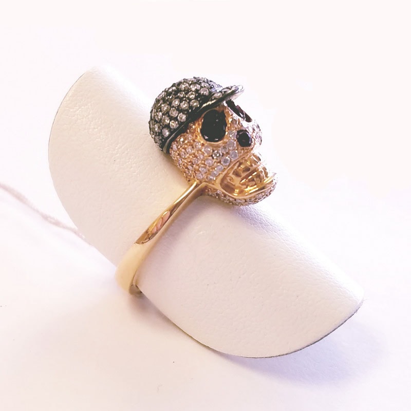 Gioielli D’Amo 18K Rose Gold Pave Skull Ring with Ruby and Diamonds