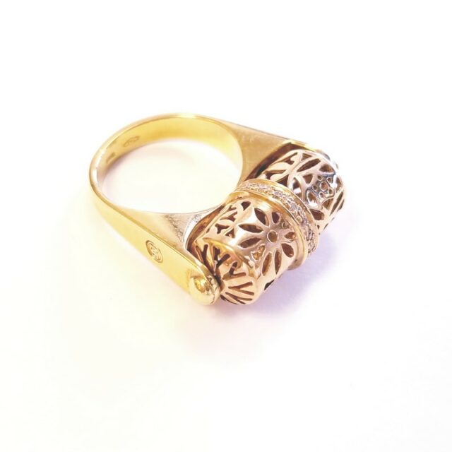 La Nouvelle Bague 18K Rose Gold Patterned Cocktail Ring with Genuine Diamonds