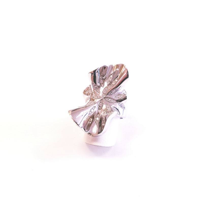 Pasquale Bruni 18K White Gold Large Crinkle Wave Cocktail Ring with Genuine Diamonds