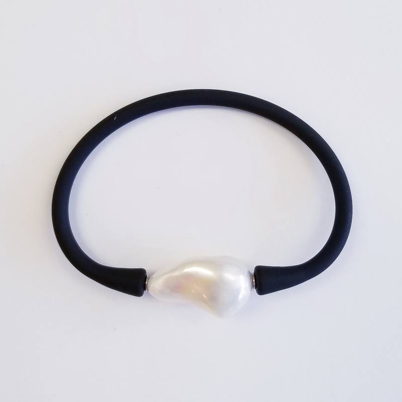 Rubber Band Bracelet with Keshi Pearl