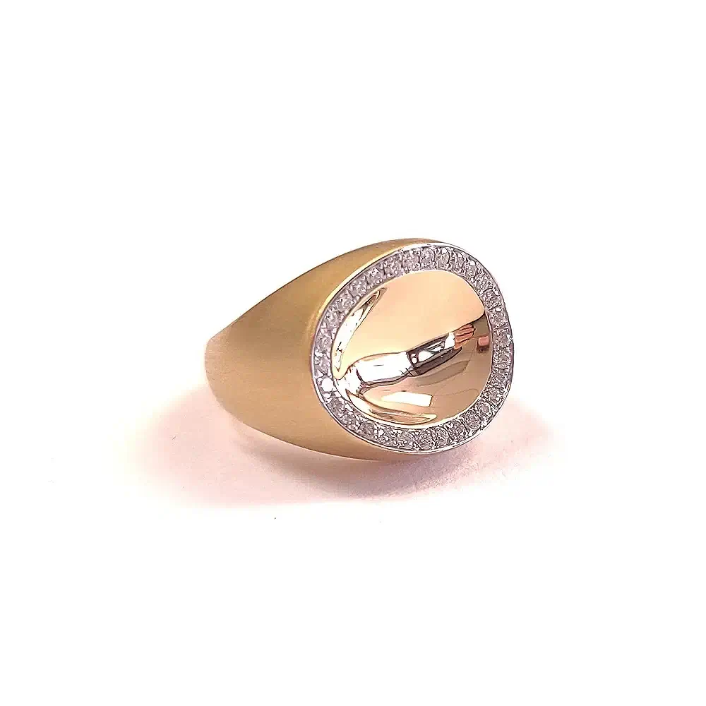 Antonini Milano Matera 18K Yellow Gold Convex Ring with Diamonds